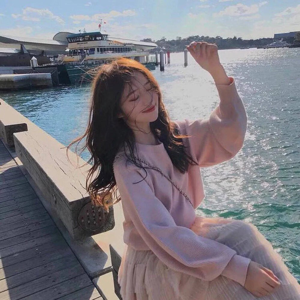 黄文秀 海报